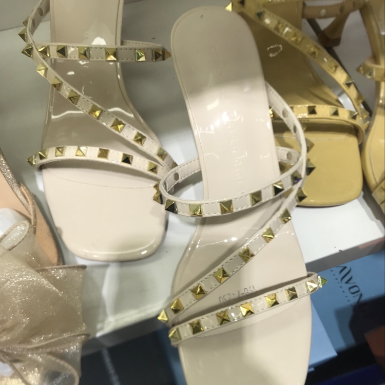 New women's fashion sandals thumbnail