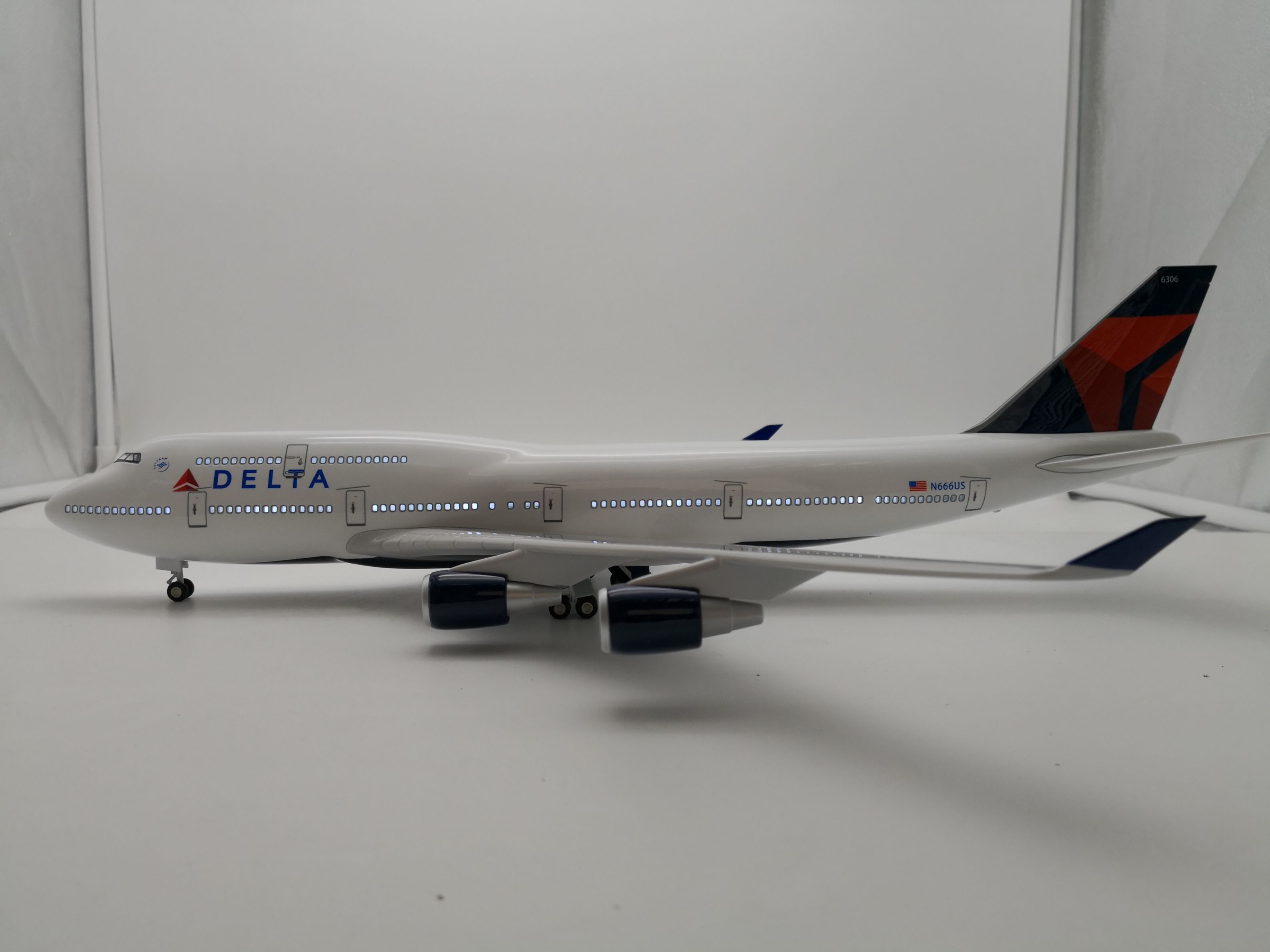 飞机模型(B747美国达美航空 LED声控飞机模型)仿真飞机模型 ABS飞机模型 LED声控飞机模型 航空 模型详情3