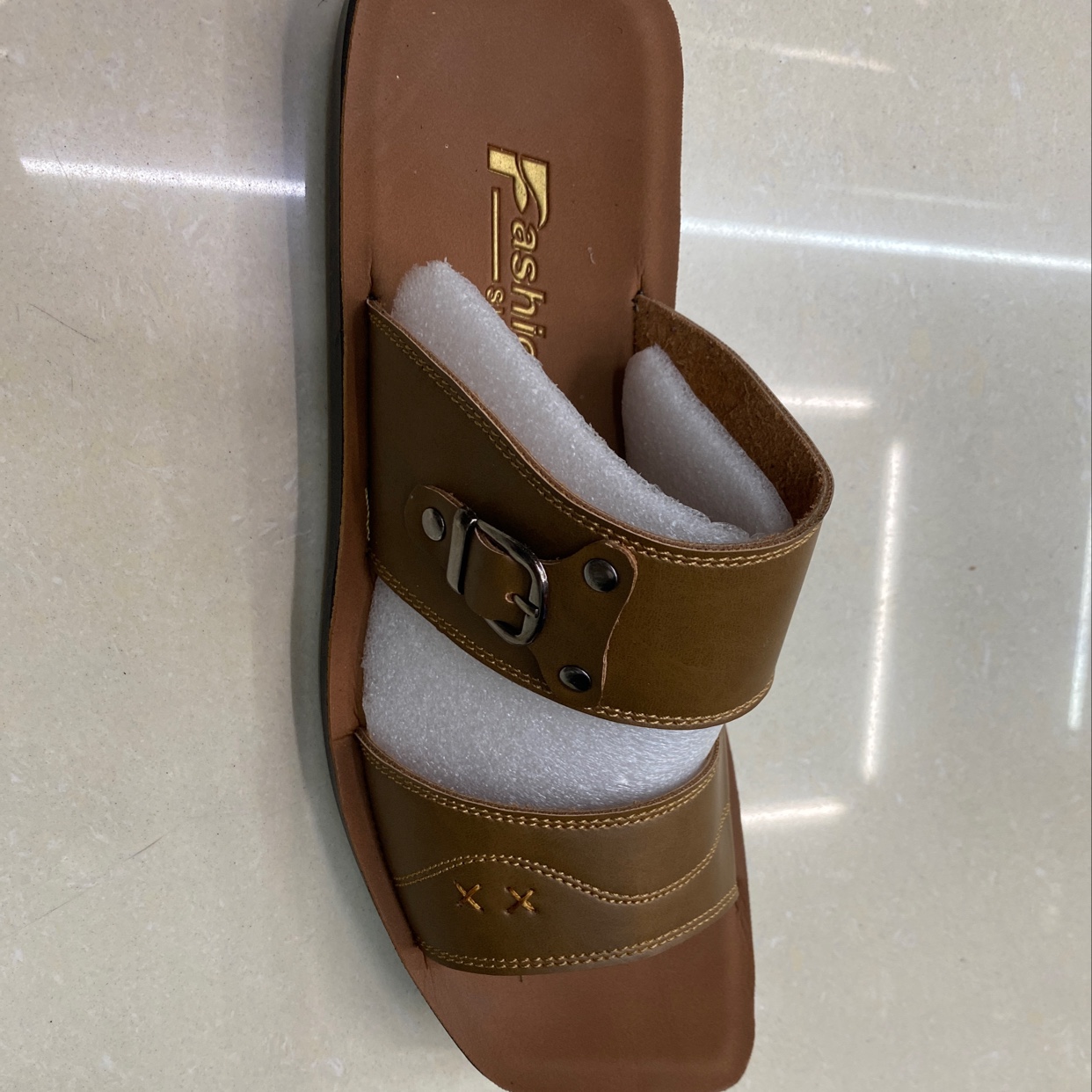 Men's beach slippers thumbnail