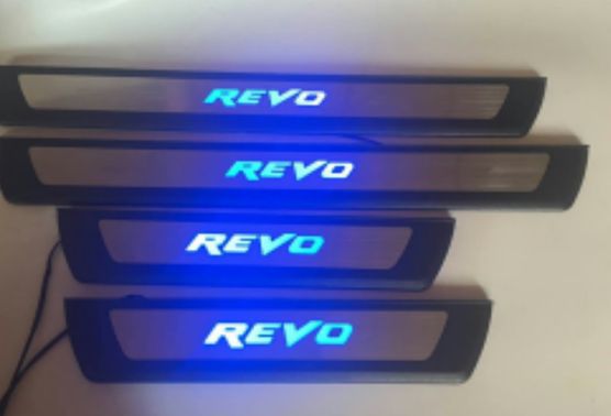 2015 HILUX REVO DOOR SILLS LED 门槛条REV 165A