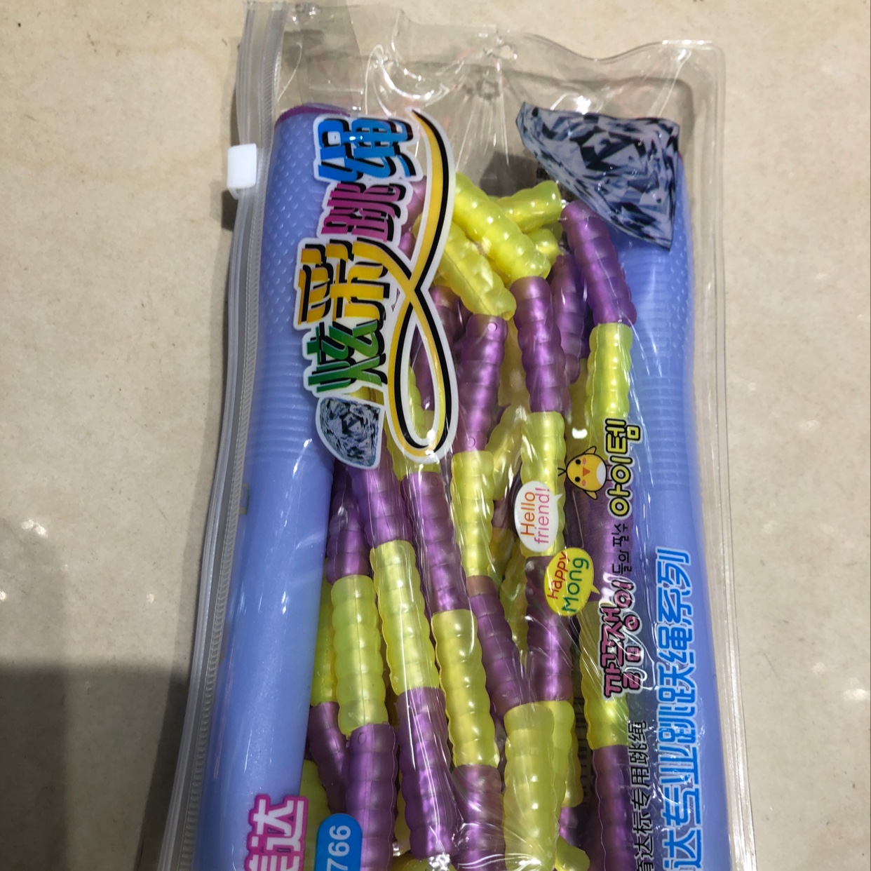 跳绳实物图