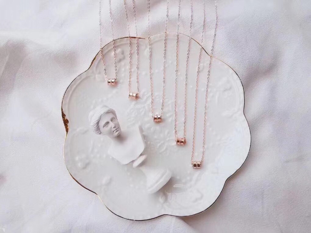 ✳✳六福小蛮腰🔥
    要想 百搭显气质就它啦🉐