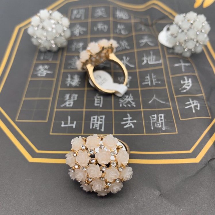 树脂花镶钻戒指流行饰品手饰