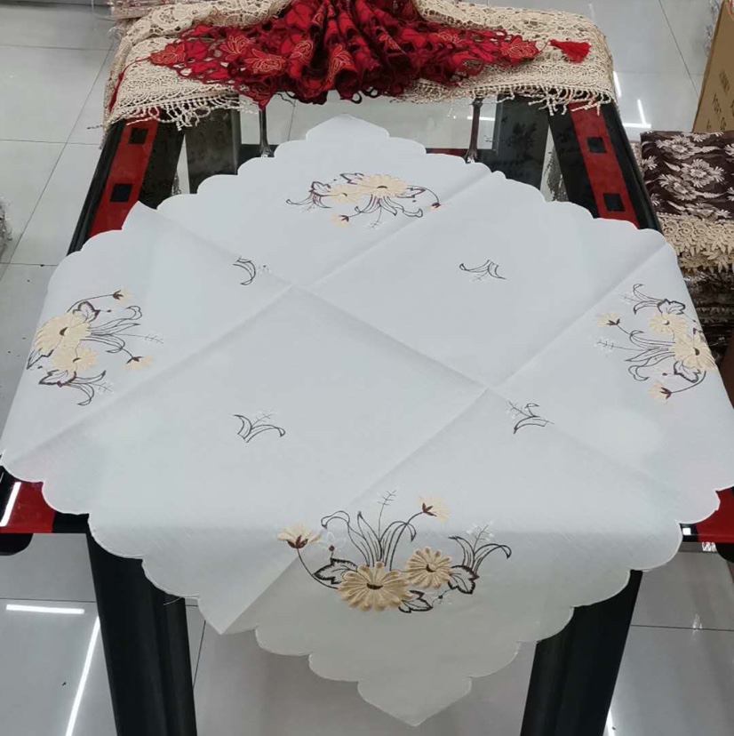 精品绣花多彩多色镂空小号桌布20