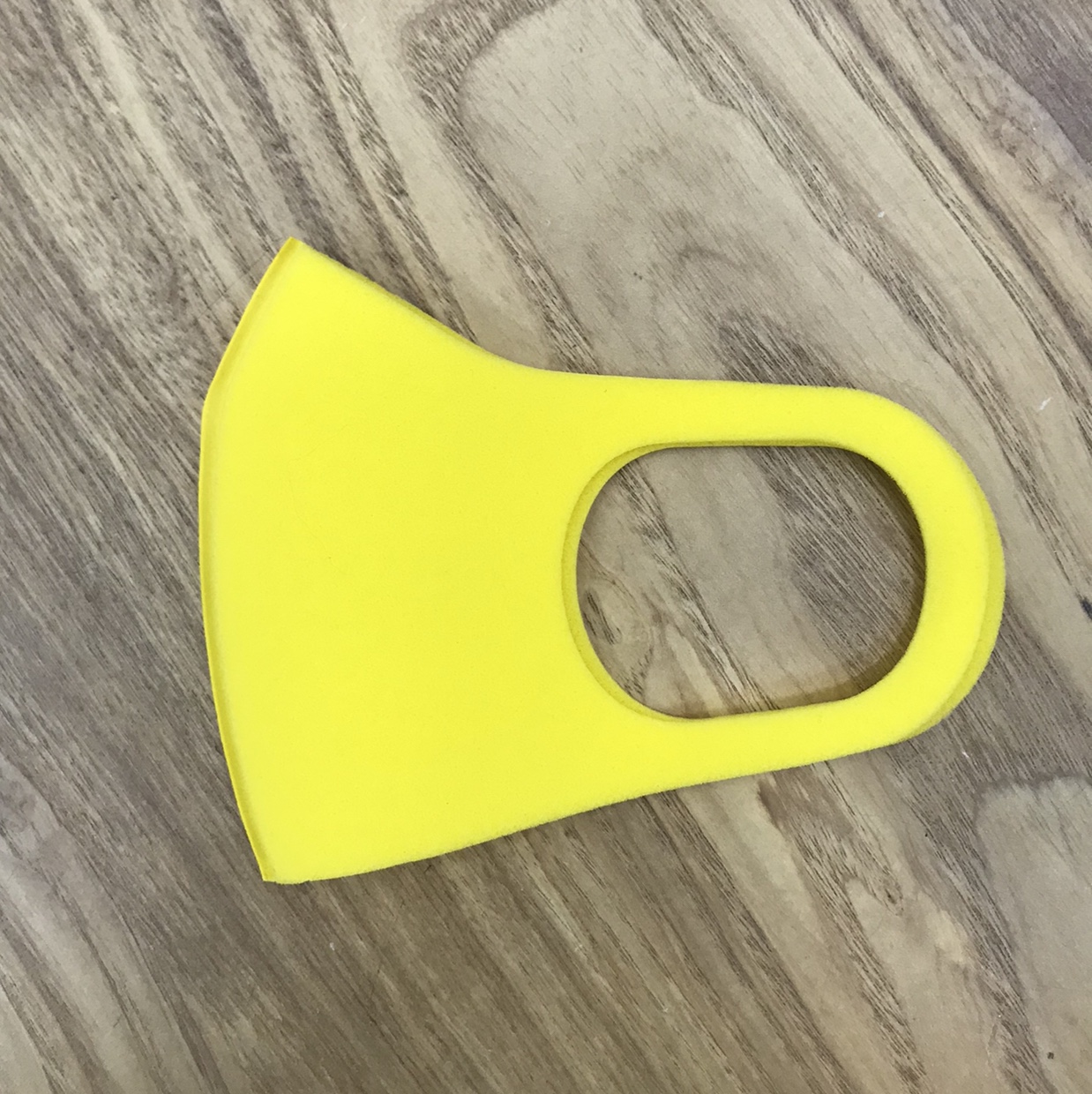 防尘口罩实物图