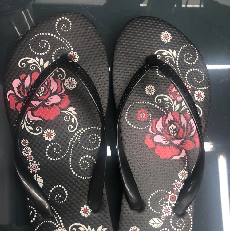 305