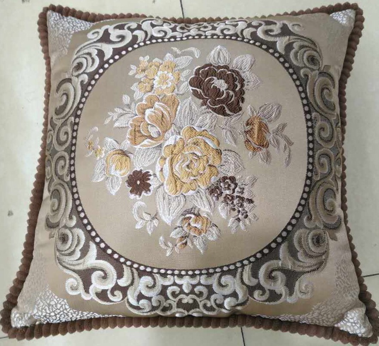 New Explosive Manufacturers Direct Sales Of European Jacquard Pillow Plus Pillow Core Home Sofa Tatami Window Pillow