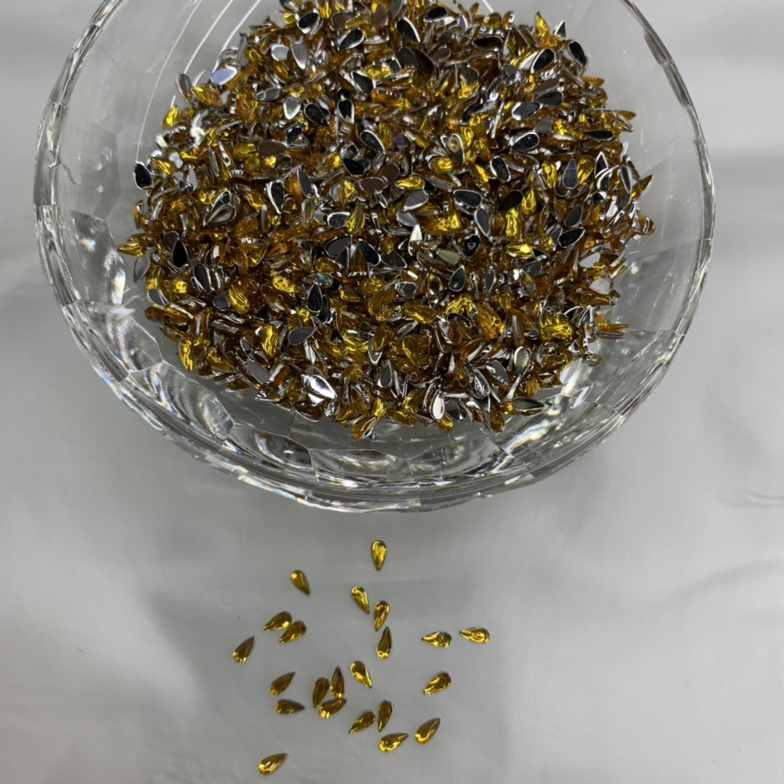 Flat water drop 2X4, 10,000 pieces per package. Inventory unit: package