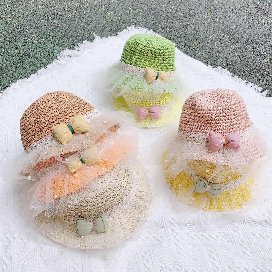 Children Hand Red Straw Hat details Picture