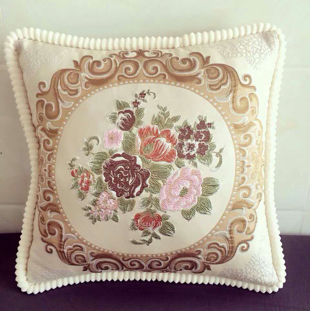 New Explosive Manufacturers Direct Sales Of European Jacquard Pillow Plus Pillow Core Home Sofa Tatami Window Pillow Specification drawing