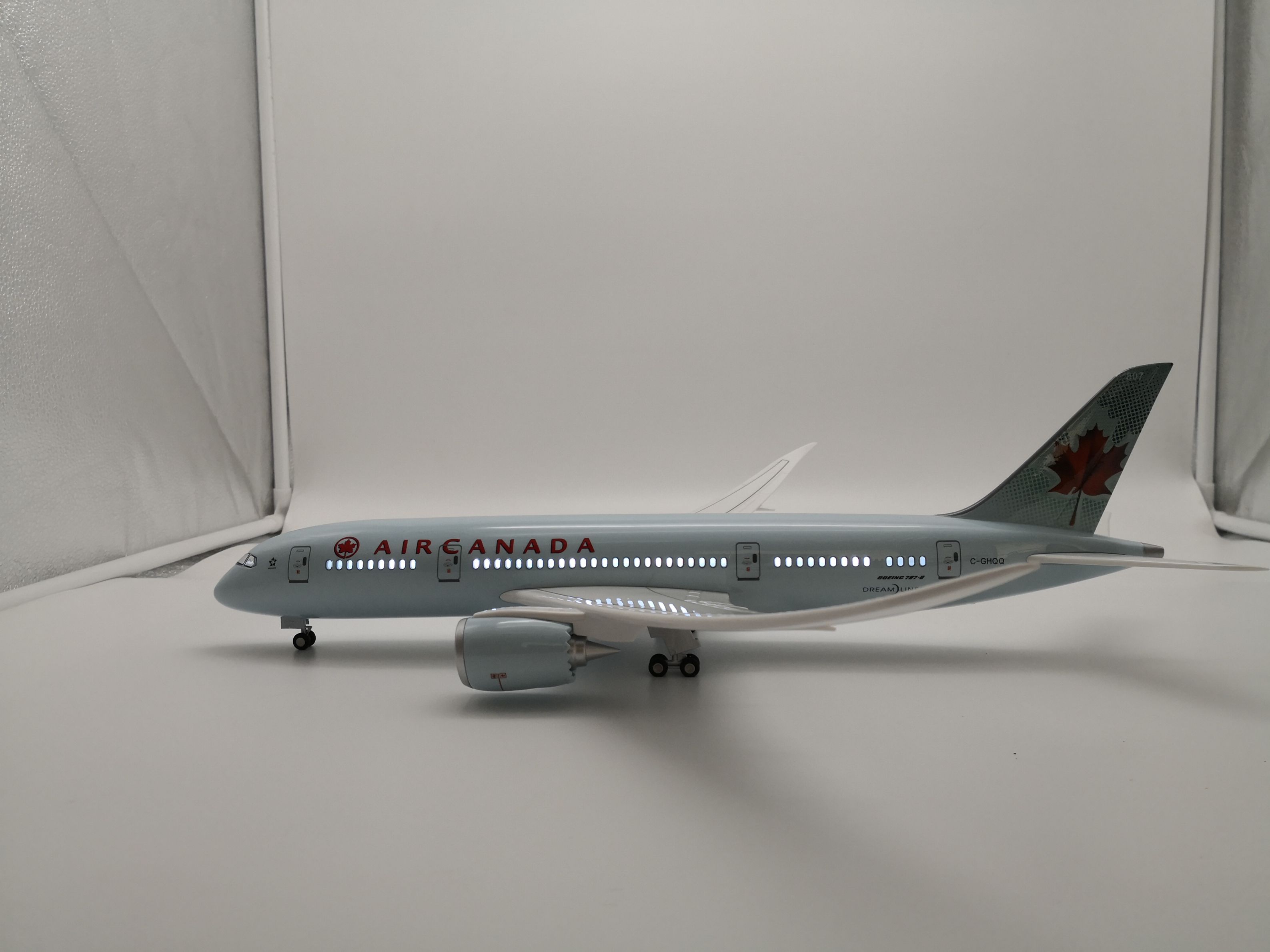 飞机模型（加拿大航空绿B787 LED声控飞机模型）合成树脂飞机模型详情图3