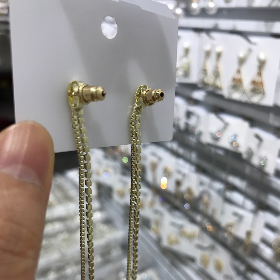 Swan stream comb earrings Specification image