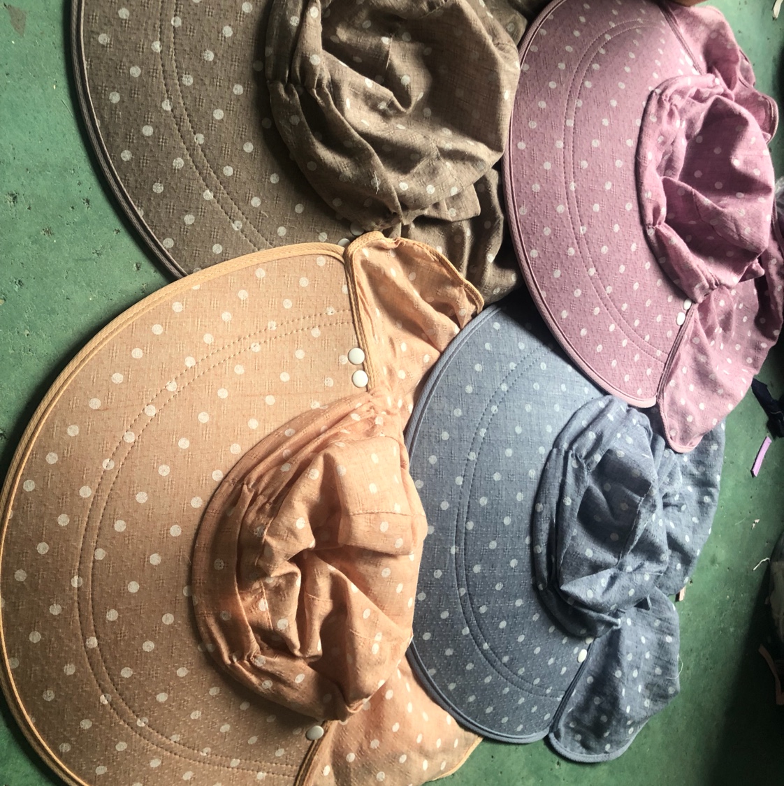 Tea picking hat thumbnail