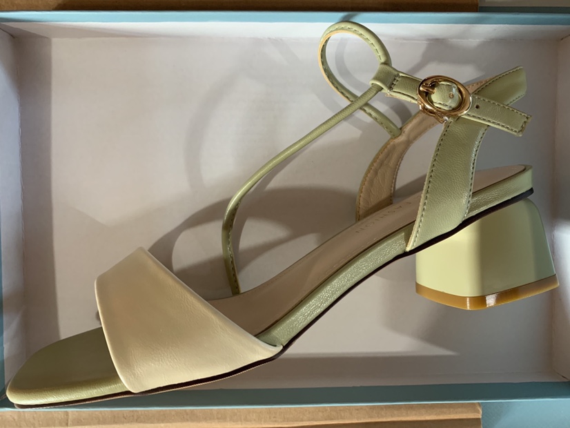Victory Shoes Fashionable one-strap sandals Specification image