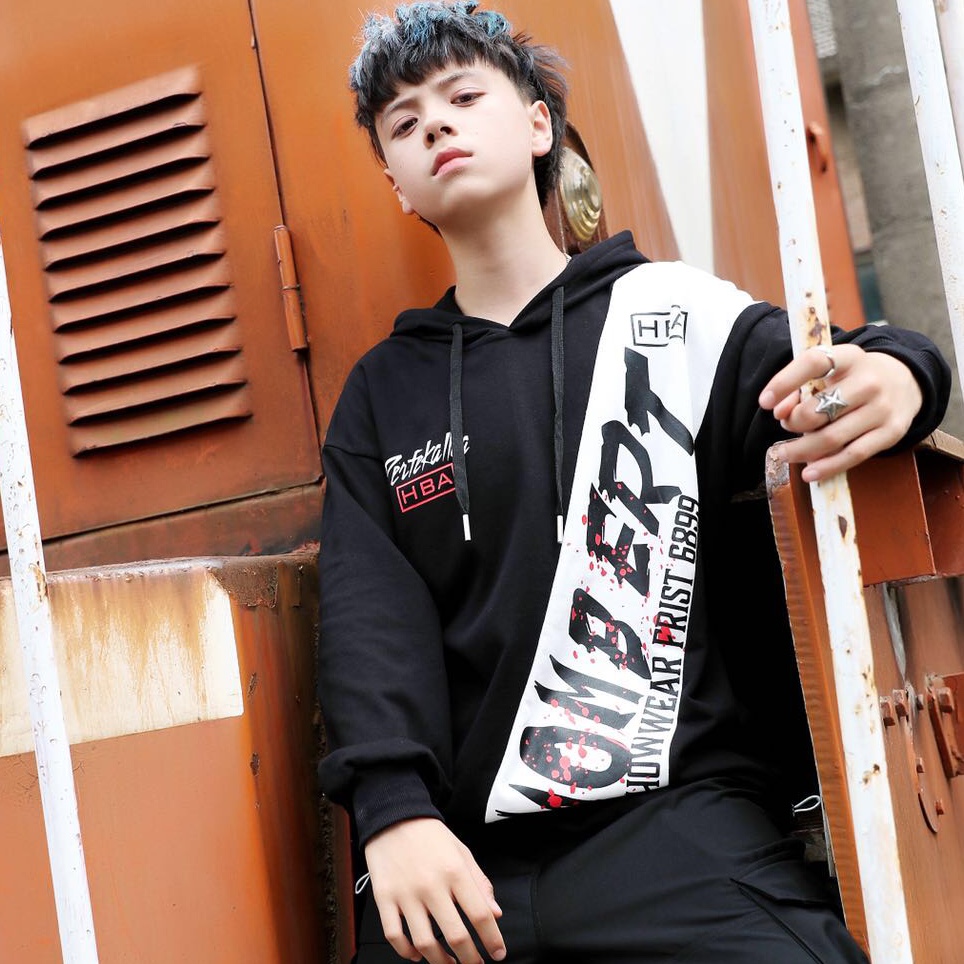 The new children's clothing products of You 'an Clothing's Yamengpai brand for teenagers have been launched