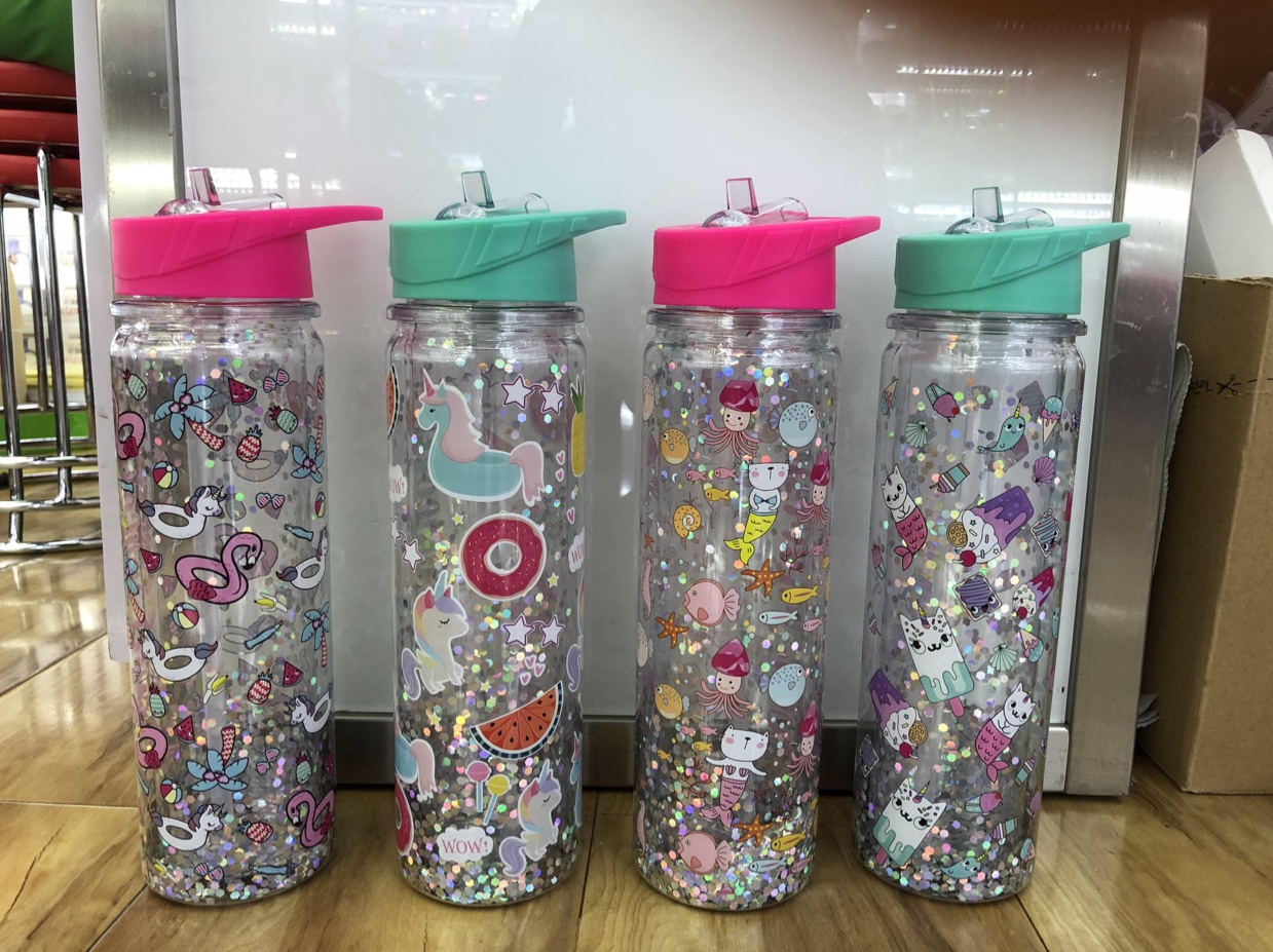 550ml Duck tongue cover Unicorn blow bottle