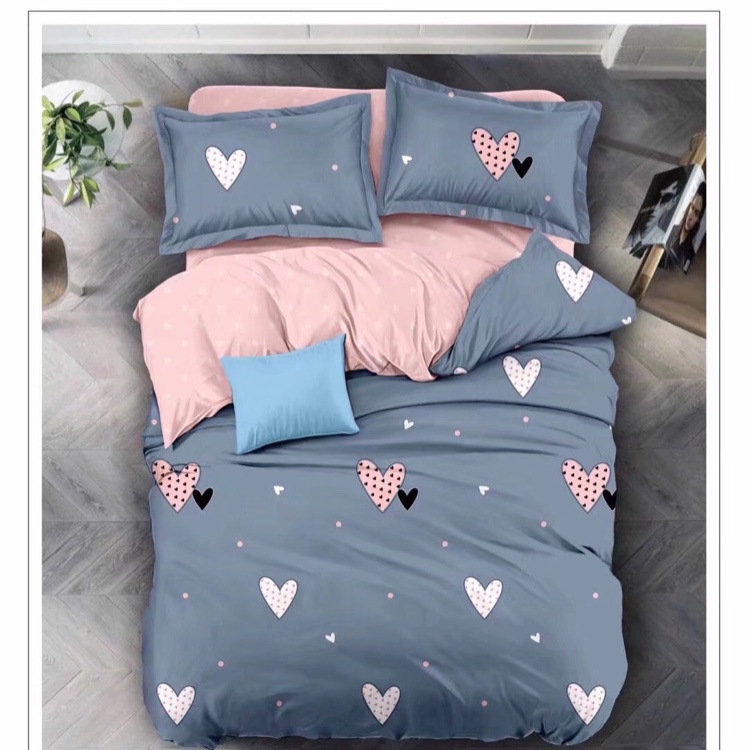 Four pieces of cartoon printed ecological cotton bedding, bed sheets and quilt covers. Four pieces of bedding, bed sheets and quilt covers undefined