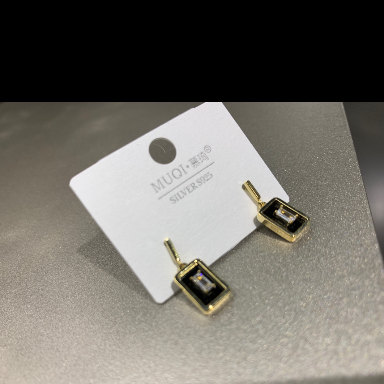 Fashionable double heart-shaped earrings Item Picture