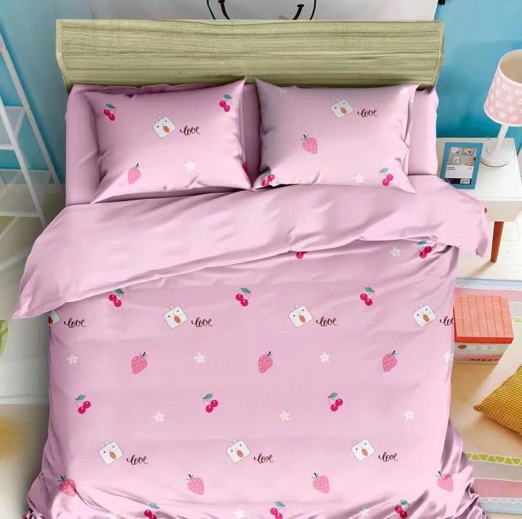 Four pieces of cartoon printed ecological cotton bedding, bed sheets and quilt covers. Four pieces of bedding, bed sheets and quilt covers Item Picture