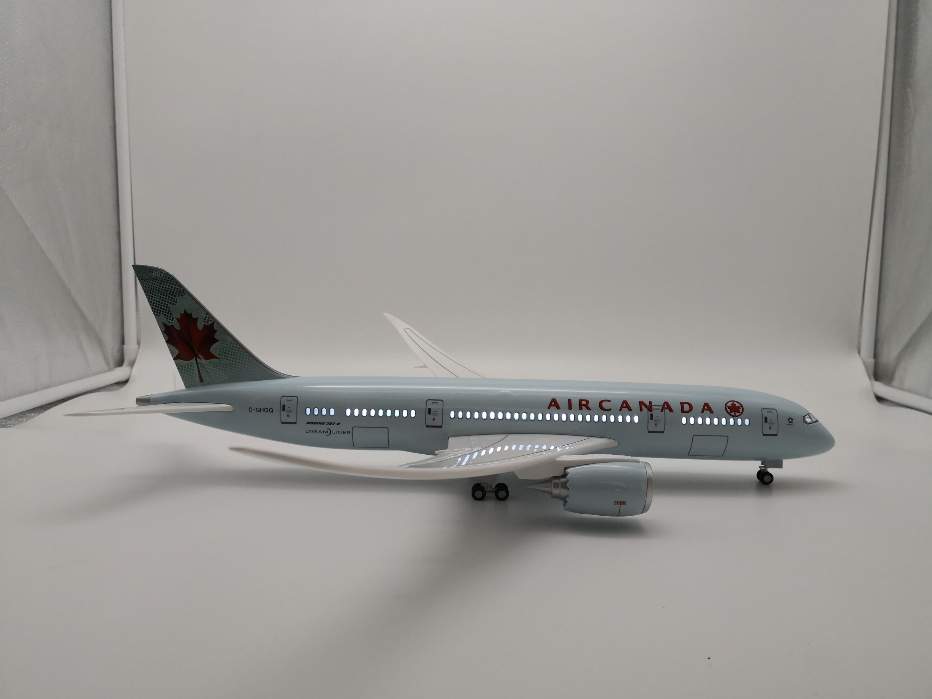 飞机模型（加拿大航空绿B787 LED声控飞机模型）合成树脂飞机模型详情图4