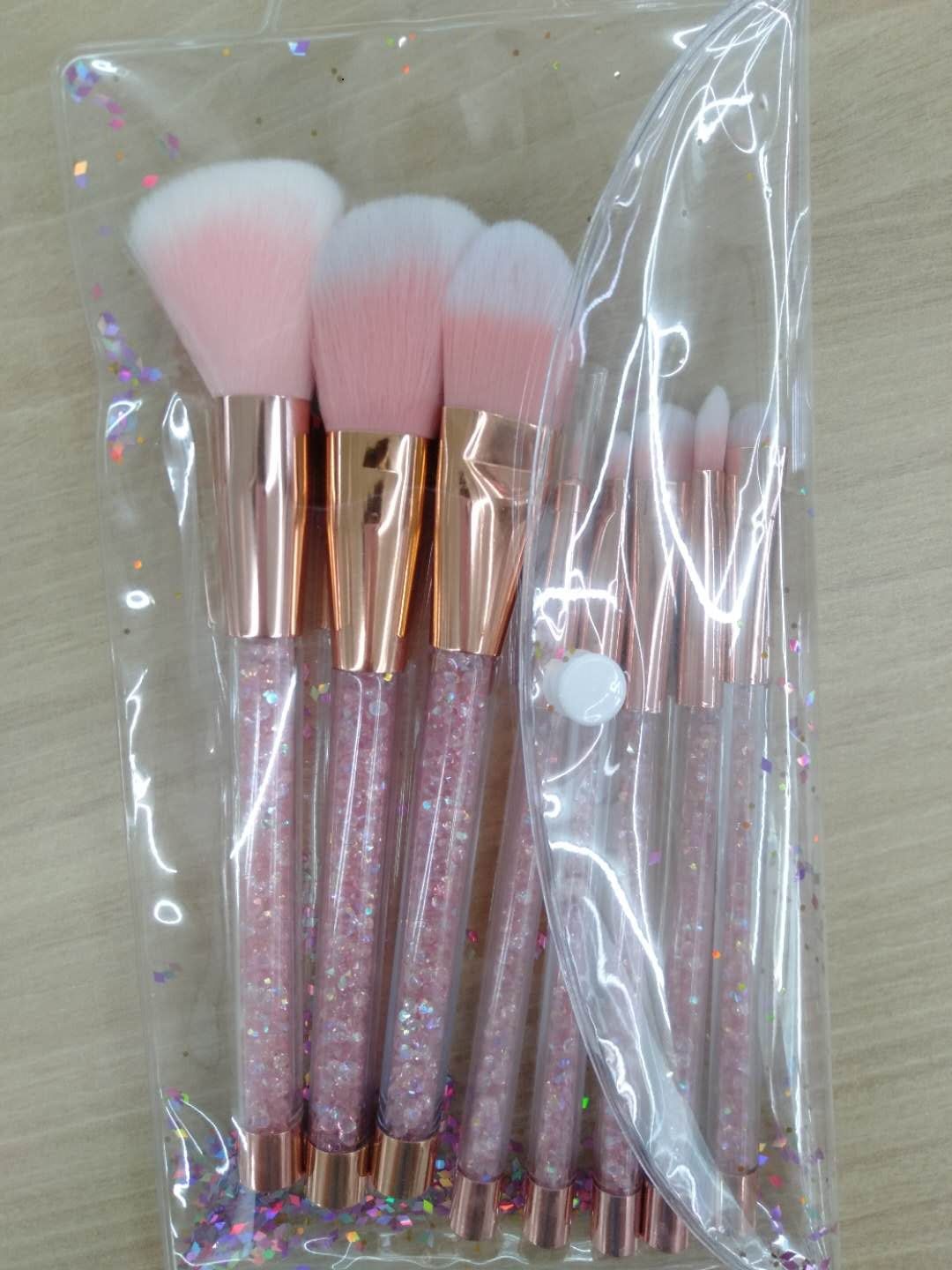8 sleeve brushes, makeup brushes, contouring brushes, eyebrow brushes, lip brushes