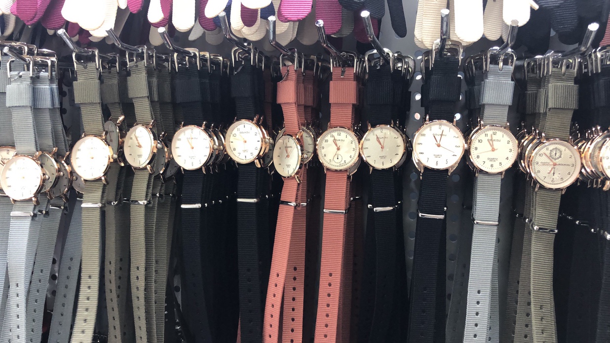 Electronic watch details Picture