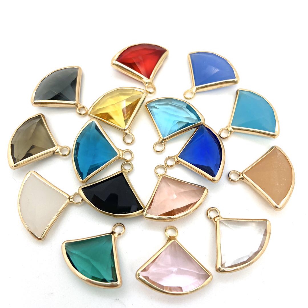 13X18扇形包边水晶