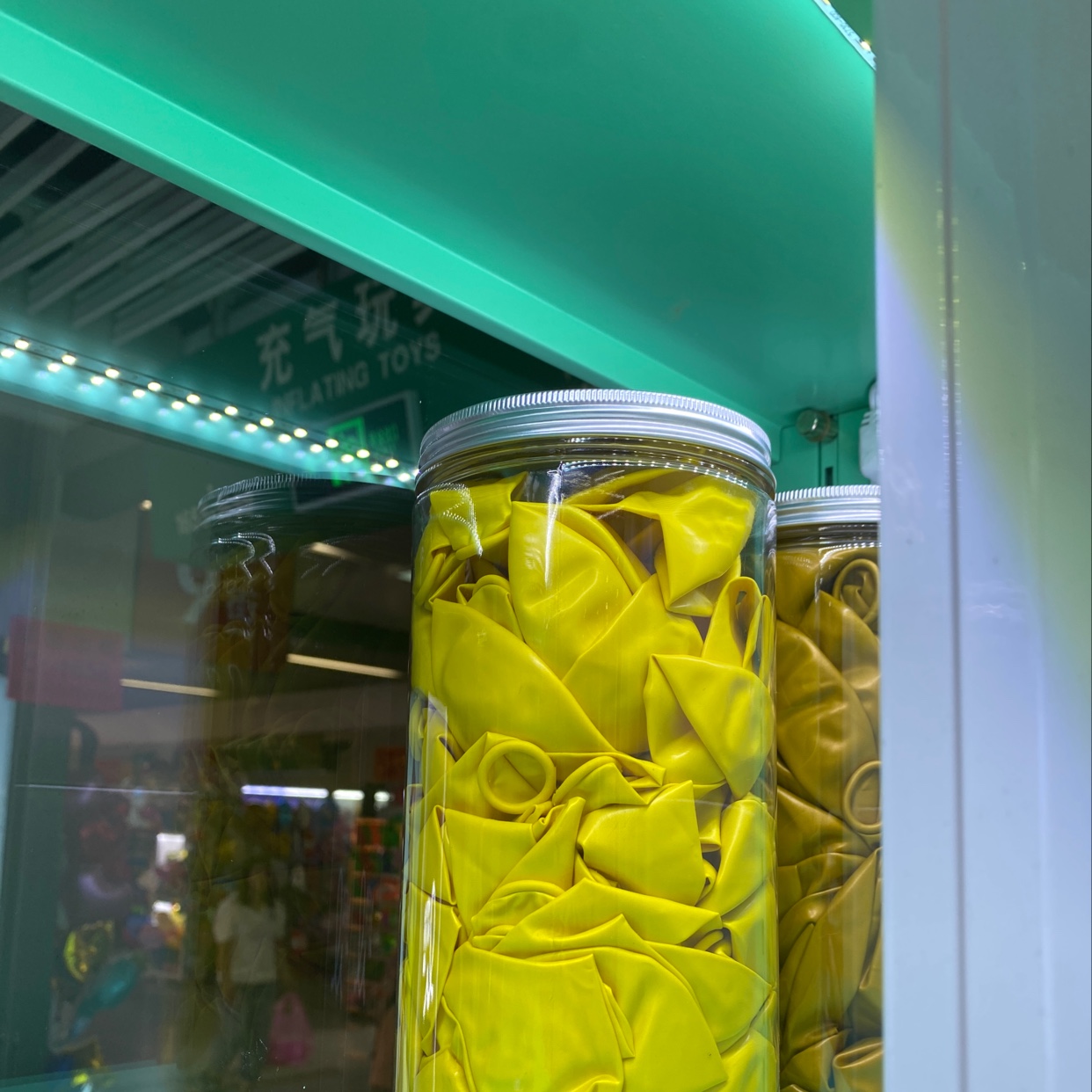 2.8G Pearl Yellow Latex Balloon Party Supplies Wholesale details Picture