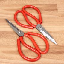 厂家直销红色包塑柄直头剪刀家用裁缝剪刀不锈钢办公皮革剪刀批发