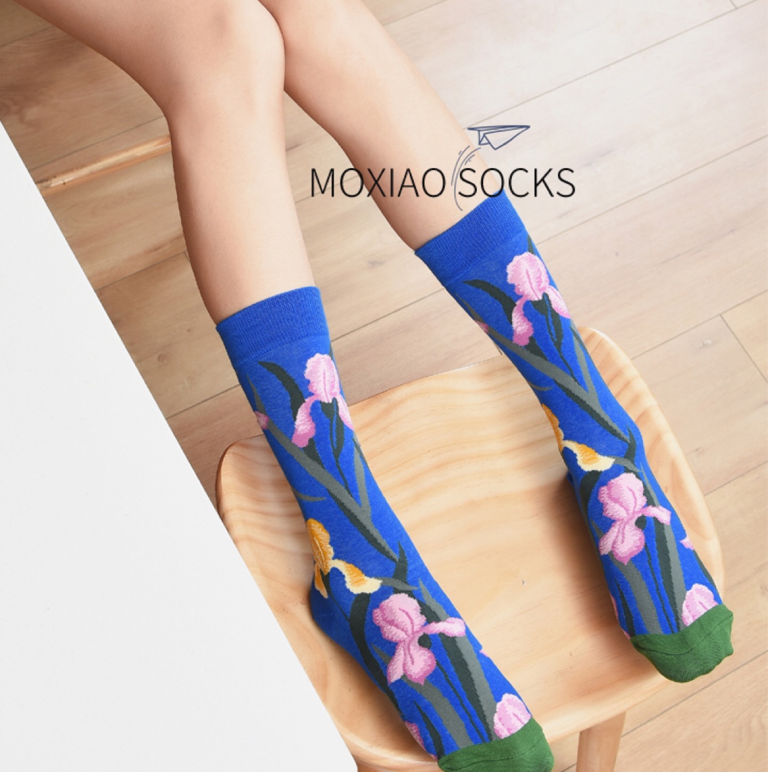 الجوارب الفرنسية الجديدة من طراز Moxiao Item Picture