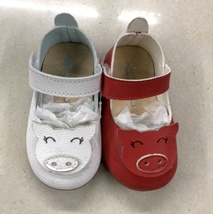 Pig baby shoes 15/19.    21/25