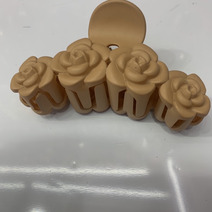 4 Flower claws