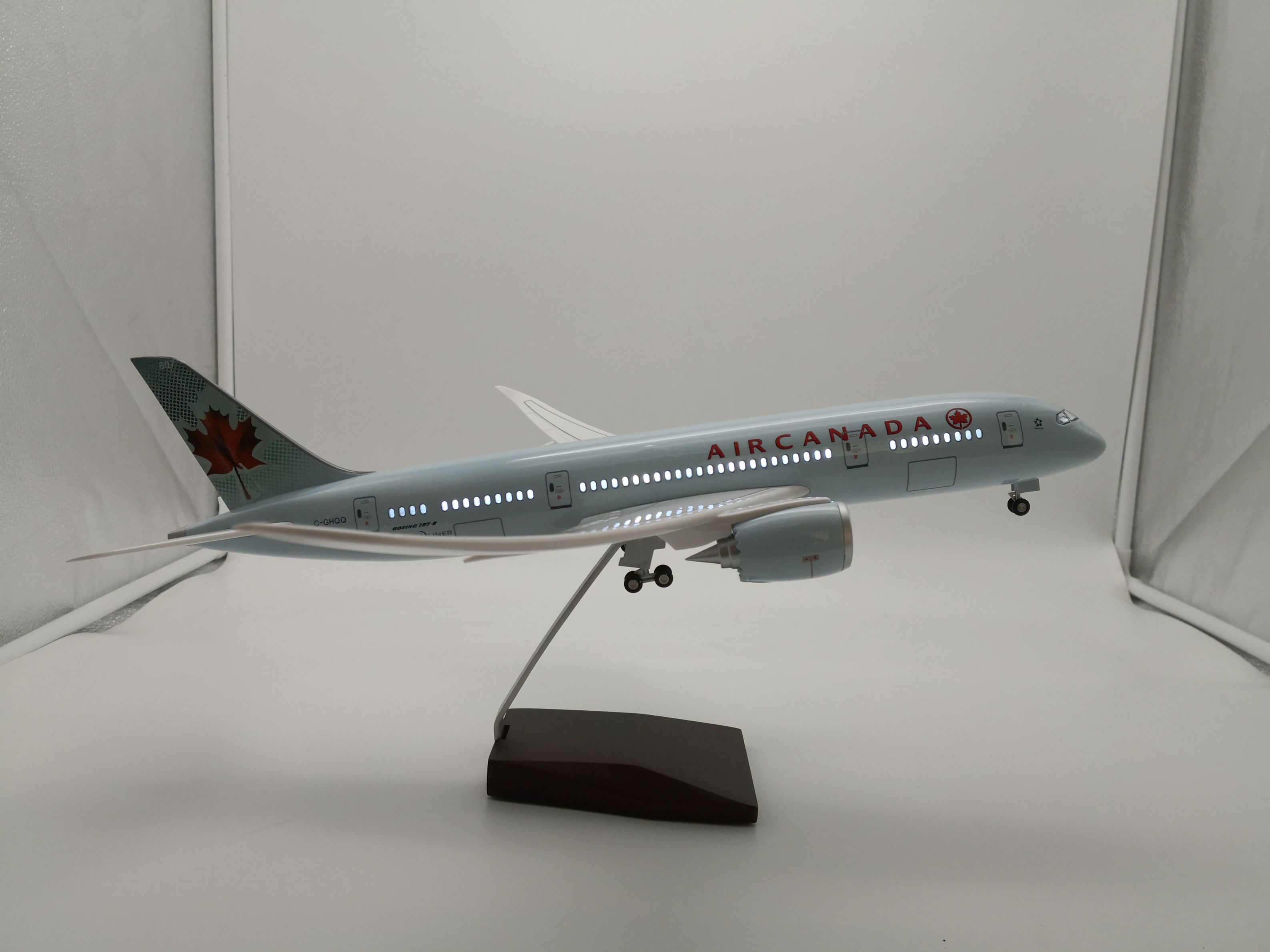 飞机模型（加拿大航空绿B787 LED声控飞机模型）合成树脂飞机模型详情图2