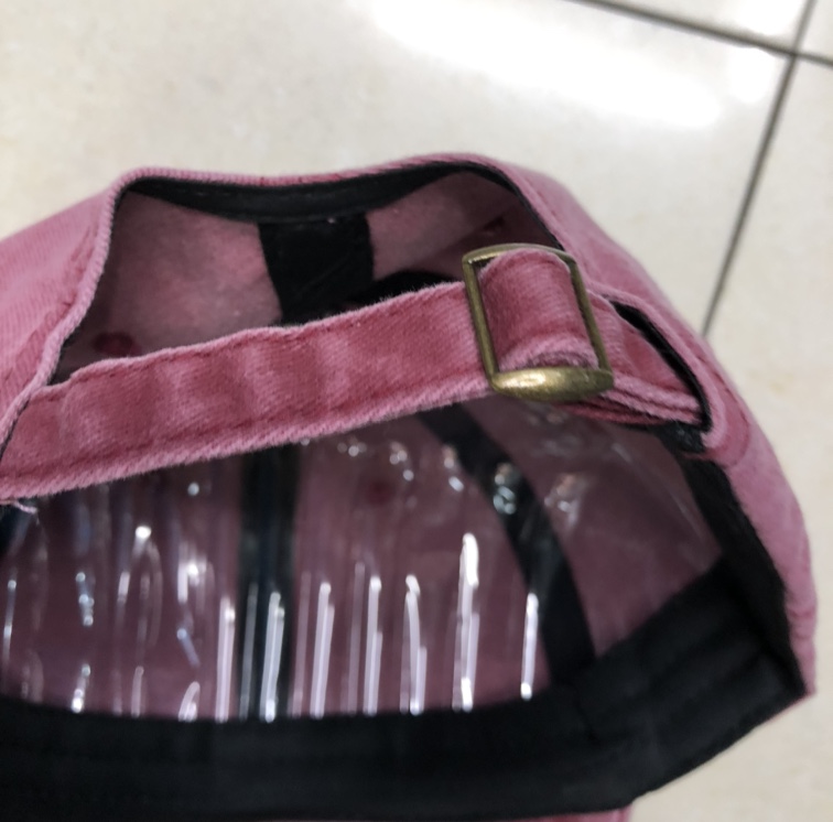 Plain Wash Hat Wine Red Application Scenario