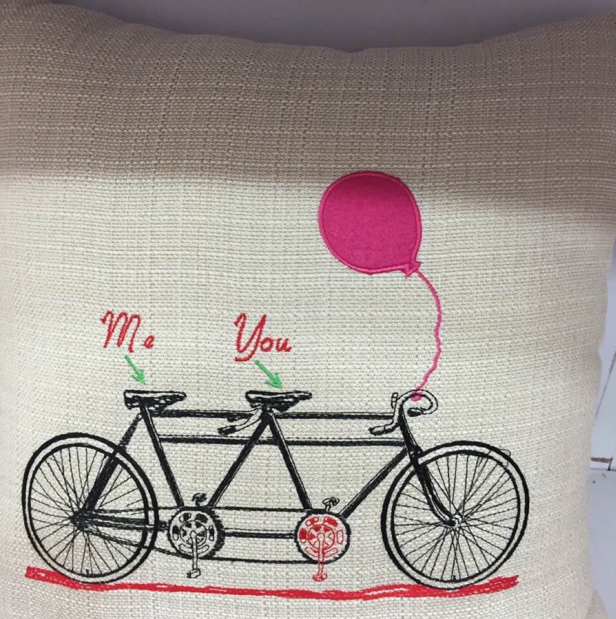 New Explosive Manufacturers Direct Embroidery High-End European Creative Pillow Case Plus Core Home Bedroom Bed Sofa Cushion Car Pillow Specification drawing