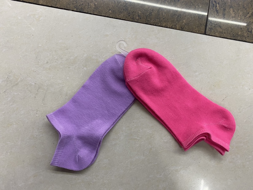 Low top lady's socks 2 thumbnail