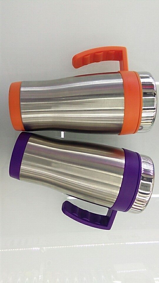 Car cup new plastic cup inside plastic outside steel car cup with handle 450ml white box