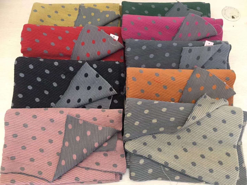 New Polka Dot Creased Fashion Scarf For Autumn/Winter 2020