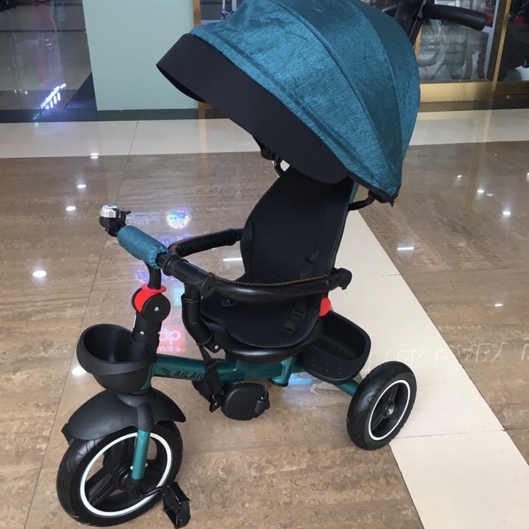 360度旋转三轮车8128产品图