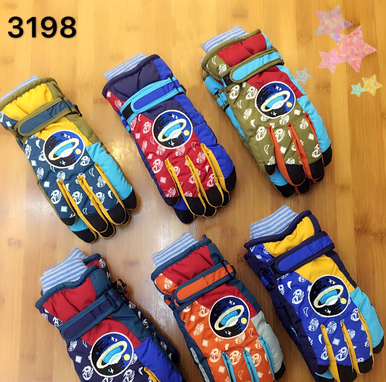 Ski gloves for children thumbnail