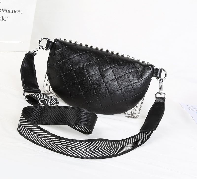 Small Fragrance Fanny Pack Female Broadband Crossbody Chest Bag With Ins Trend Su Texture Student Sen Department Shoulder Bag Application Scenario