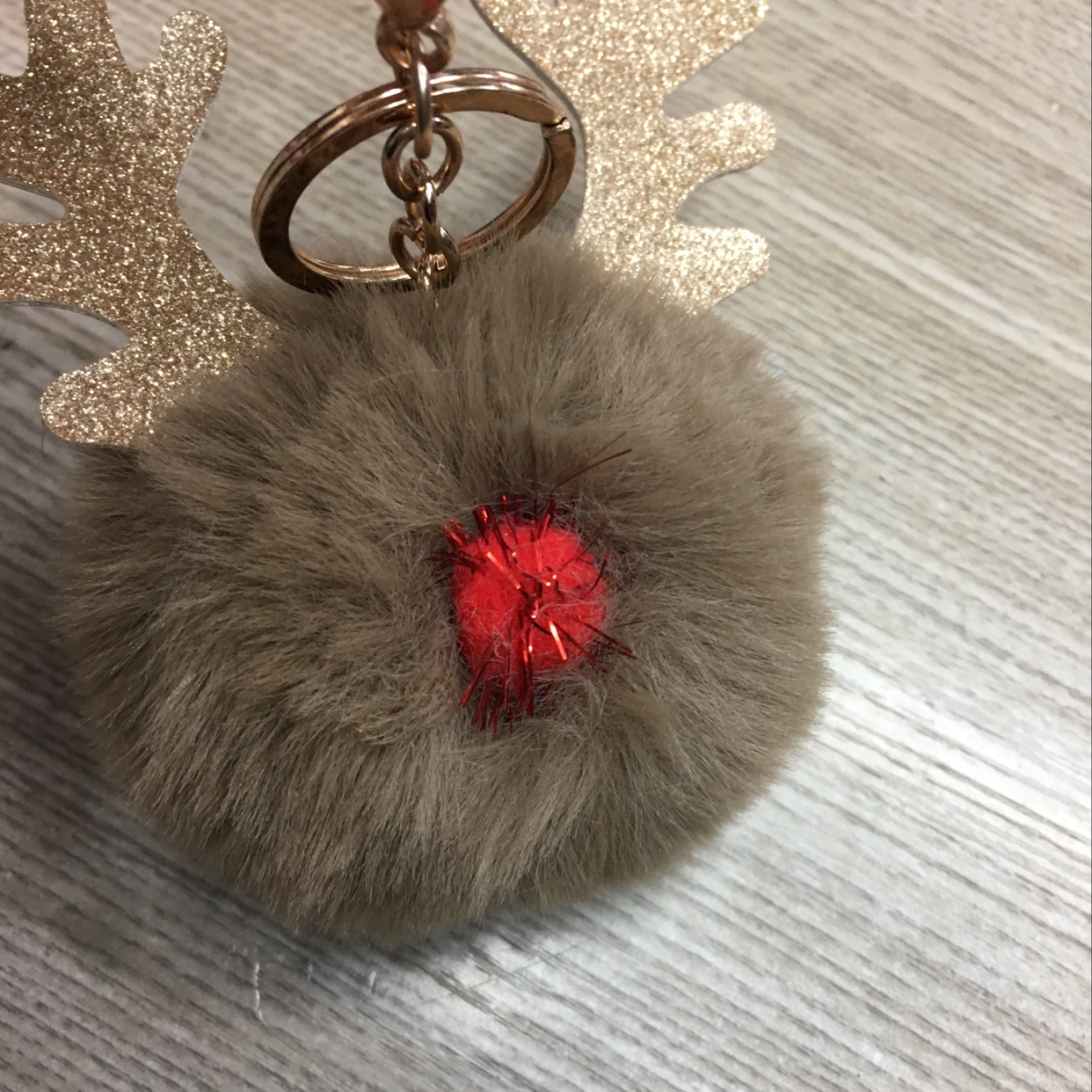 Christmas Moose Hairball Pendant details Picture