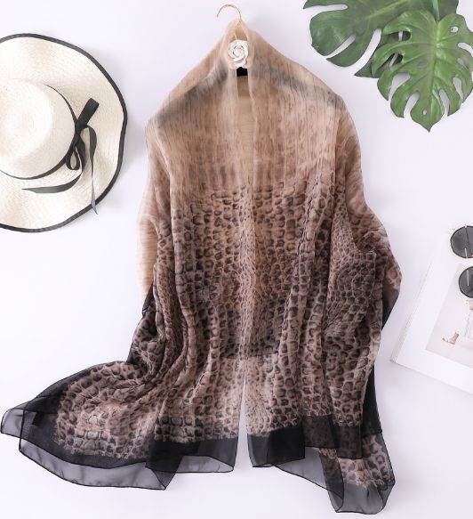 Women's Shawl Autumn-Winter Coat Everything Casual Explosive European And American Style Scarf