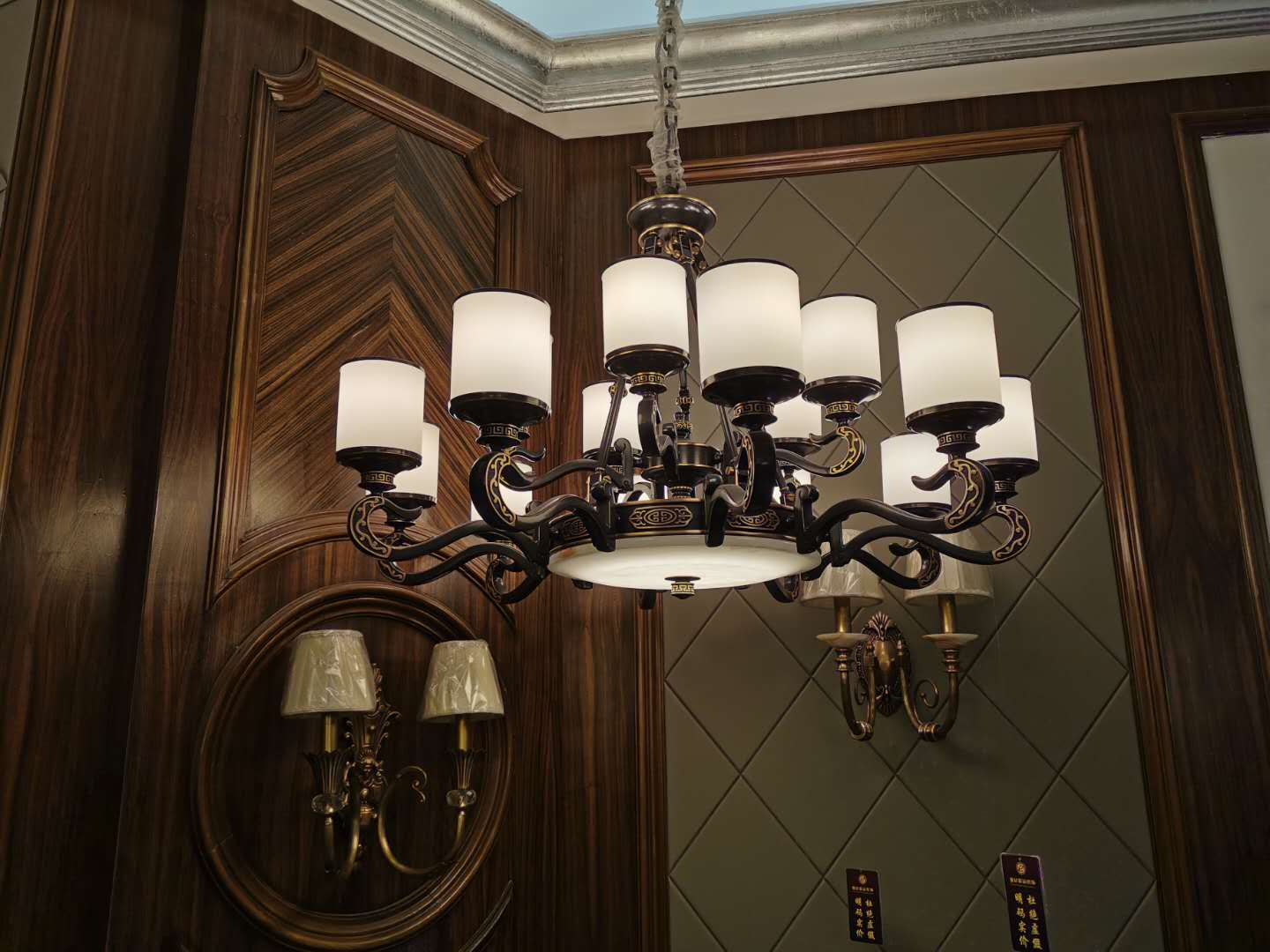 The new Chinese-style zinc alloy jade Orchid Hollow Valley series chandelier under Dingju Lighting of the National trend series detail image 2
