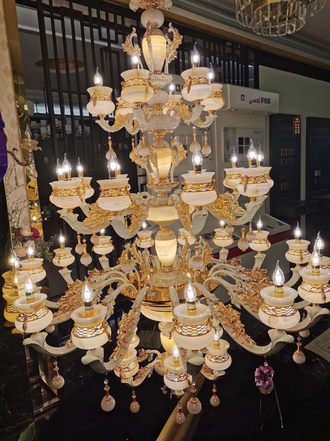 鼎居灯饰旗下欧式富贵花开粉紫玉吊灯现代简约轻奢详情图3