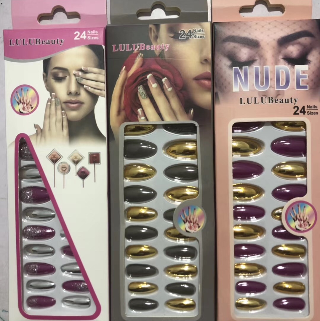 Nail clips, fake nail clips