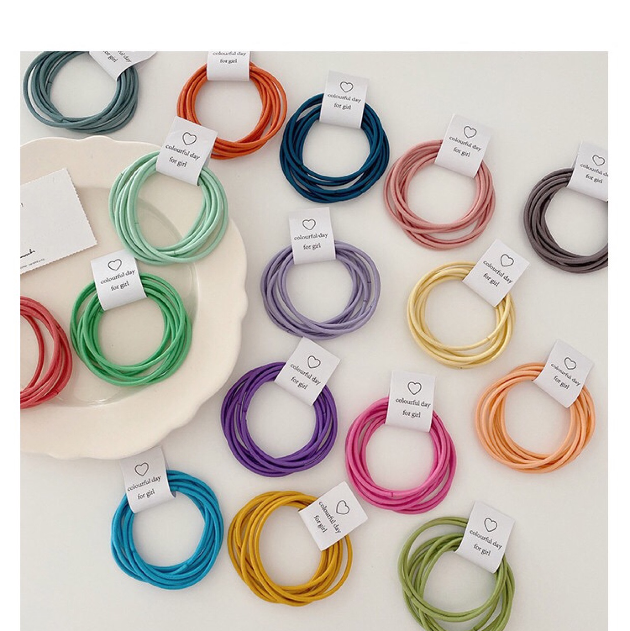 Five basic colored rubber bands, a rainbow-colored hair tie, and a fresh and cute hair band Application Scenario