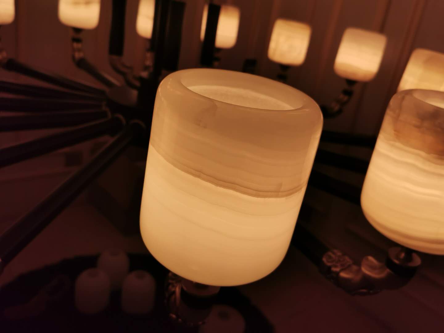 The new Chinese-style all-copper Lotus pond moonlight chandelier under Dingju Lighting is light luxury, modern and simple detail image 3