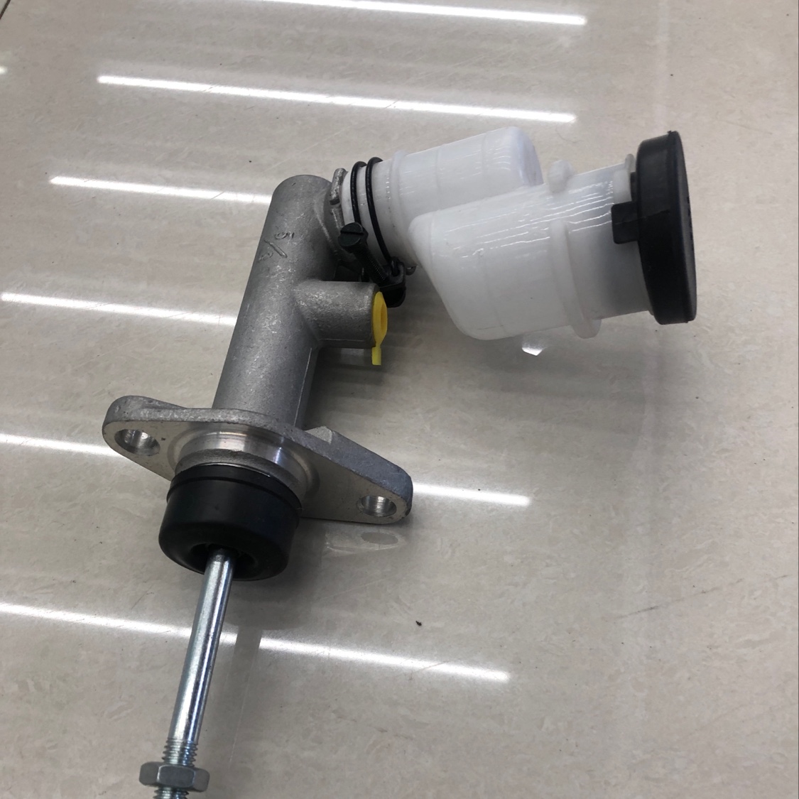Modern clutch master pump 41610-25010 Specification image