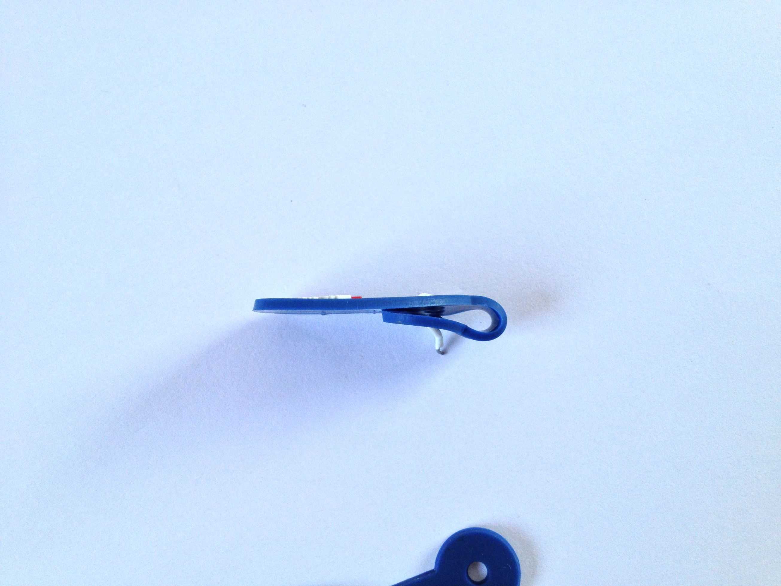 Flower rope two-color luggage garment injection molding translucent pull piece zip tail head 20